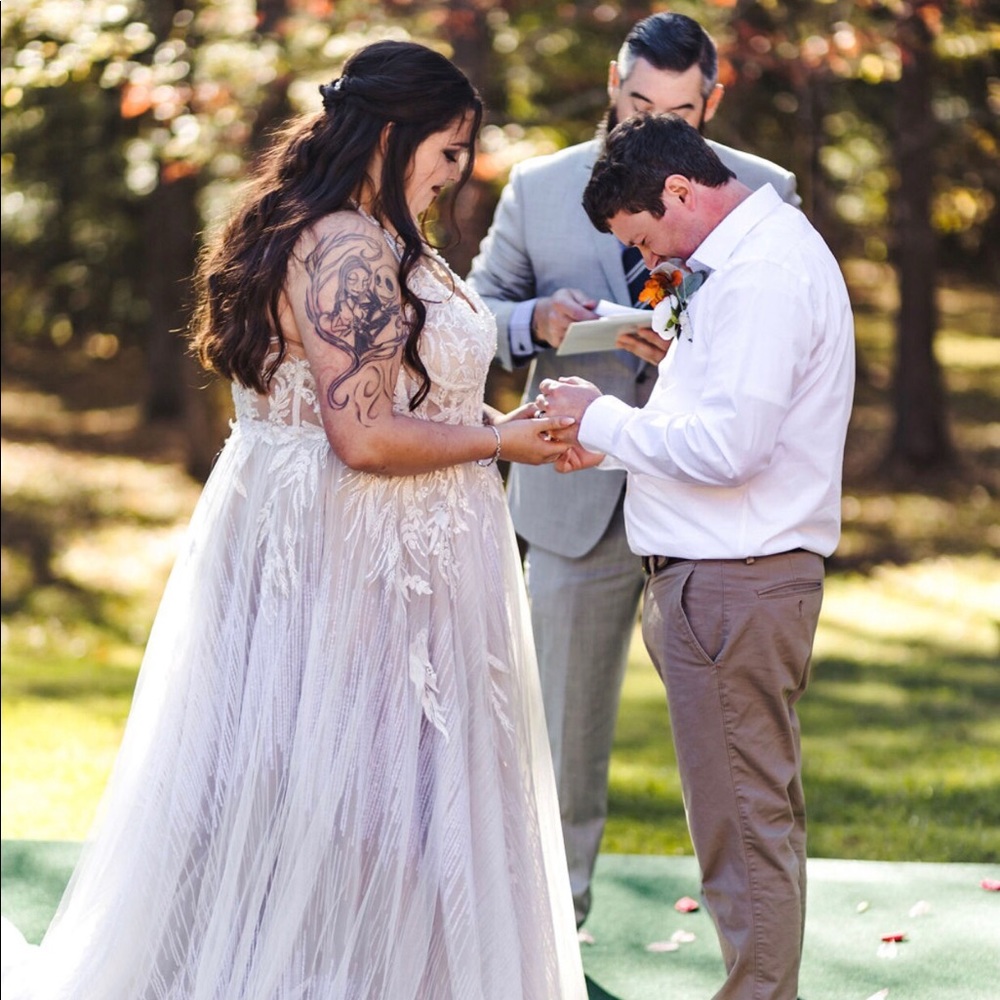 Galina Signiture Wedding Dress